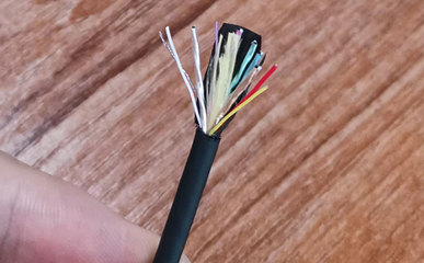 打敗HDMI粗線的會是3.2mm石墨烯屏蔽的HDMI線嗎？